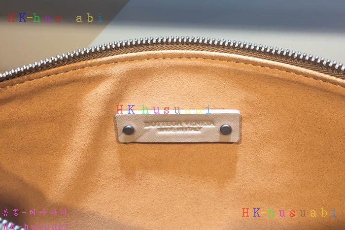 NEW 보테가베네타 클러치백 신상 BV 667011