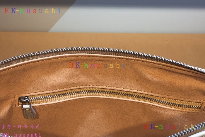NEW 보테가베네타 클러치백 신상 BV 667011