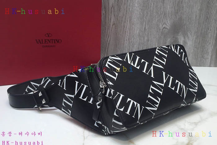 NEW 발렌티노 벨트백 신상 V 574444