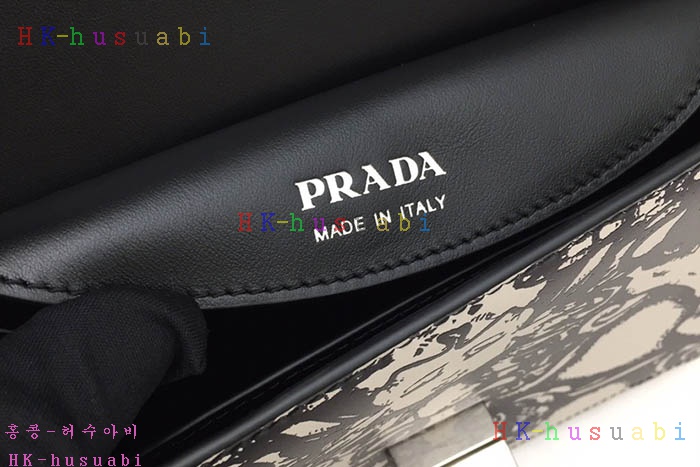 ★미러급★ 프라다 세브린 숄더백 PR 1BD156