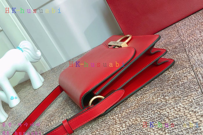 ★미러급★ 페레가모 클래식 플랩백 P 21H321-3