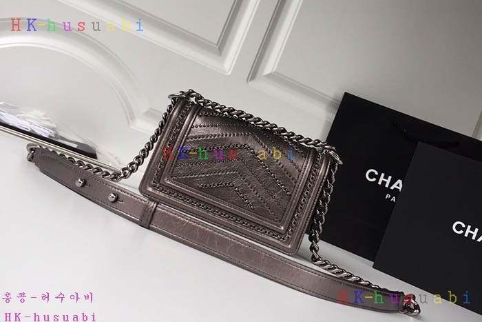 ★미러급★ 샤넬 쉐브론 보이백 CH  A67085-2-3
