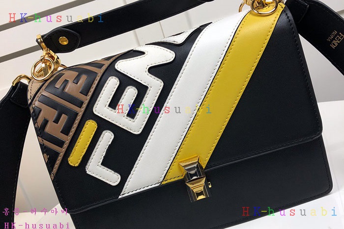 NEW 펜디 휠라 콜라보 숄더백 FD F4428-2