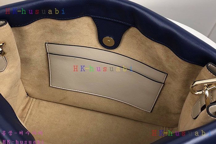 NEW 펜디 신상 토트백 FD F6003