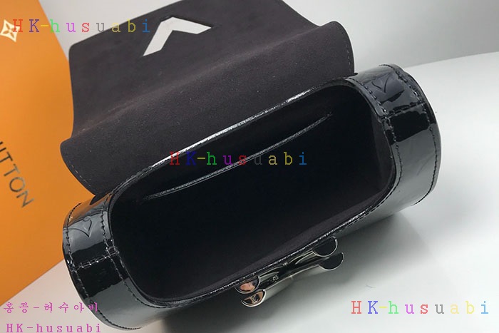★미러급★ 2019SS 루이비통 포쉐트 트위스트 M90366-3