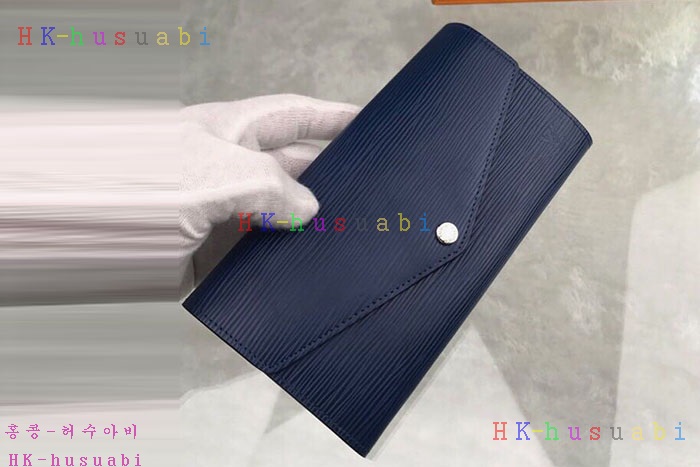 ★미러급★ 루이비통 에삐 사라 월릿 M60723 