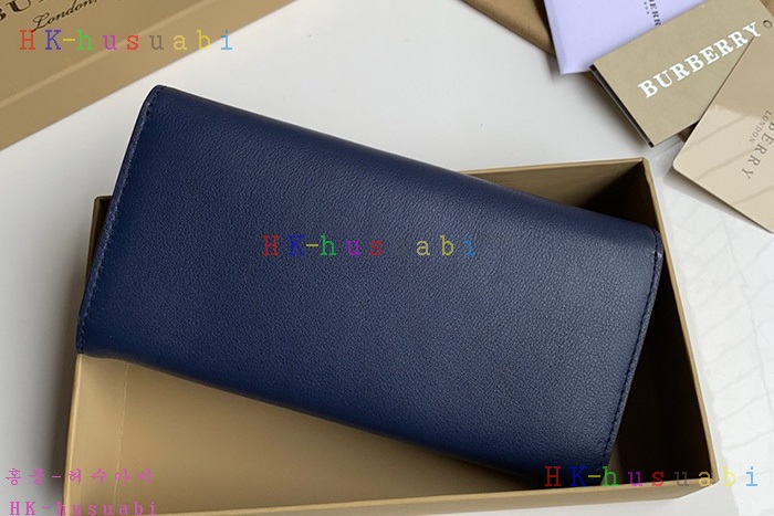 ★미러급★ 버버리 장지갑 신상 BB 40779801
