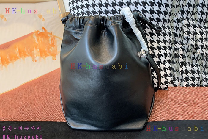 ★미러급★ 입생로랑 테디 가죽버킷백  SL 5384470Y