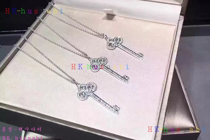 NEW 티파니앤코 목걸이 신상 T 111885