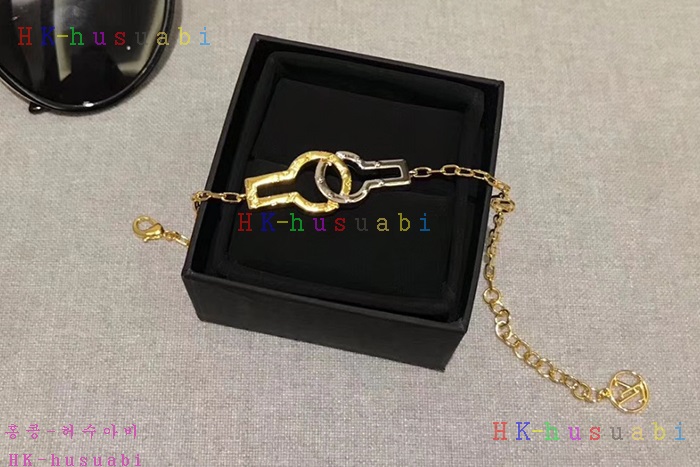 NEW 루이비통 팔찌 신상 LV 667056