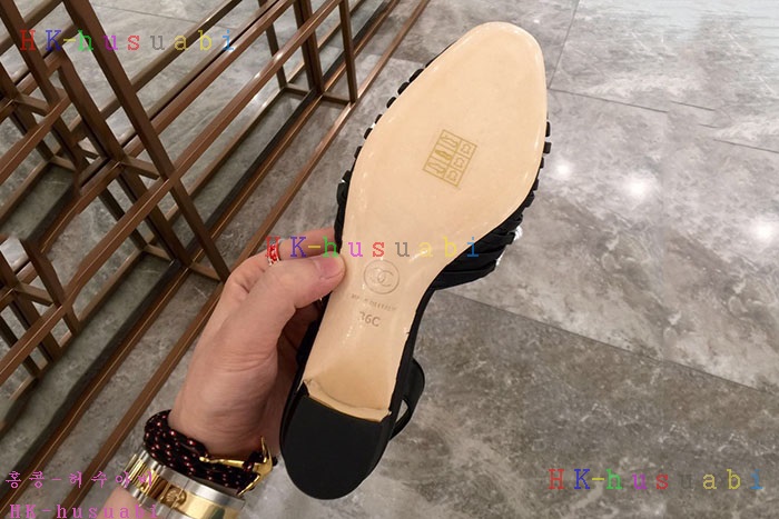 NEW   Ź CH 70153