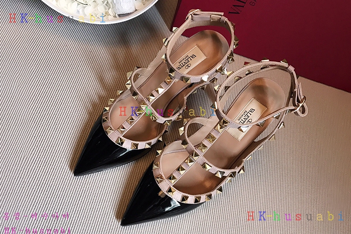 NEW 발렌티노 스터드힐 V 695451