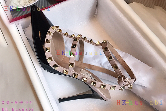 NEW 발렌티노 스터드힐 V 695451