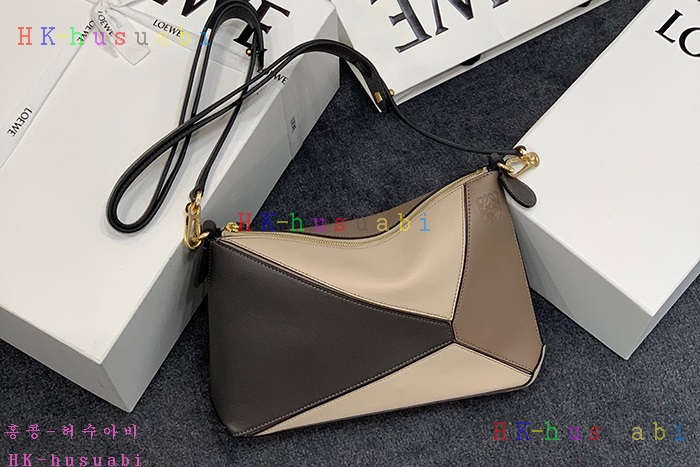 ★미러급★ 로에베 퍼즐 포쉐트 LW 66040-3