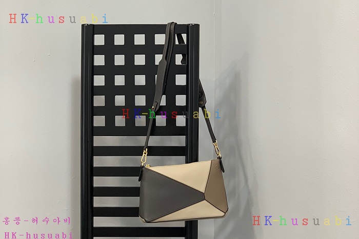 ★미러급★ 로에베 퍼즐 포쉐트 LW 66040-3