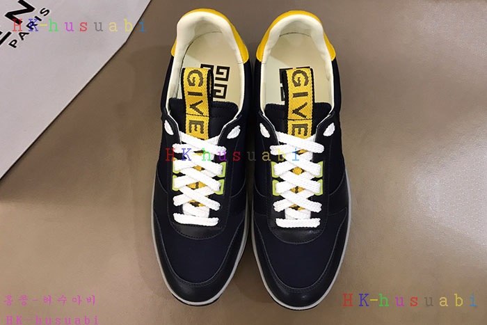 NEW 지방시 남성용 신발 GV 2224020
