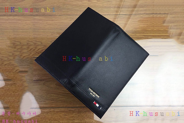 NEW 톰브라운 신상 지갑 TB 640882