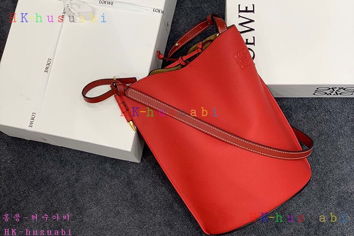 ★미러급★ 로에베 게이트 버킷백  LW 11390-4