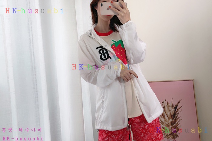 NEW 버버리  바람막이 신상 BB 666737