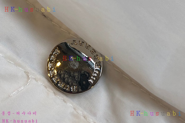 NEW 버버리  바람막이 신상 BB 666737