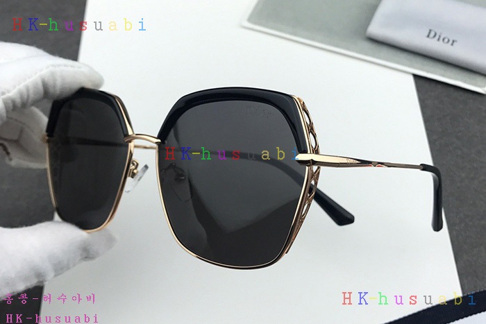 NEW 디올 선글라스 신상 DR 65782