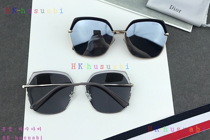 NEW 디올 선글라스 신상 DR 65782
