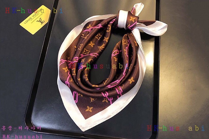 NEW 루이비통 스카프 신상 LV 6703117
