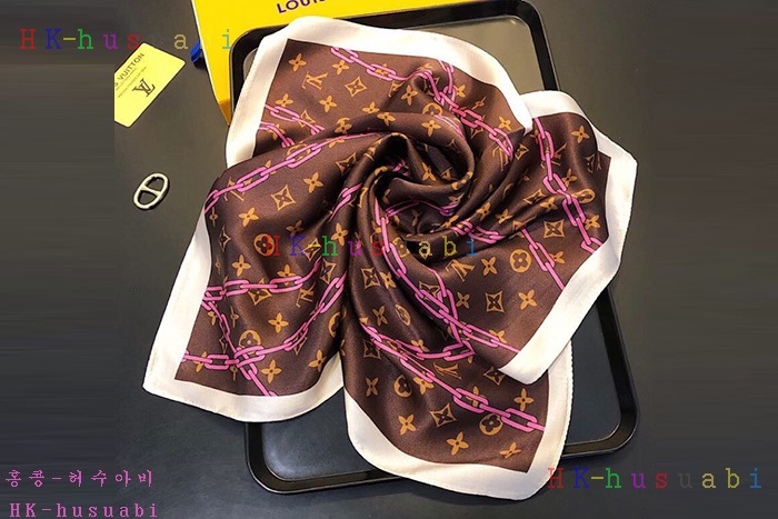 NEW 루이비통 스카프 신상 LV 6703117