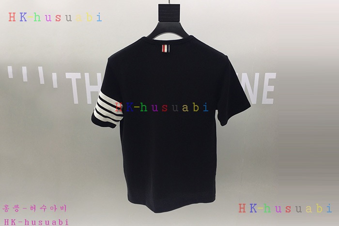 NEW 톰브라운 반팔티 신상 TB 673368