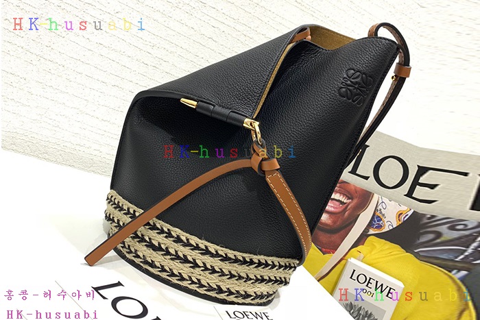 ★미러급★ 로에베 게이트 버킷백  LW 88861