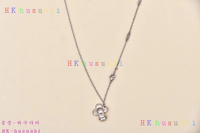NEW 루이비통 목걸이 신상 LV M62680
