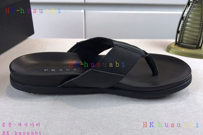 NEW 프라다 남성용 샌들 신상 P 9802455