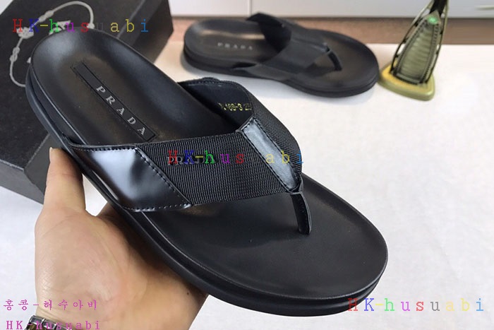 NEW 프라다 남성용 샌들 신상 P 9802455