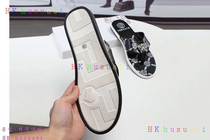 NEW 베르사체 슬리퍼 신상 V4168214