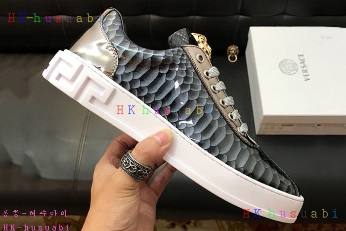 NEW 베르사체 남성용 신발 V 470048