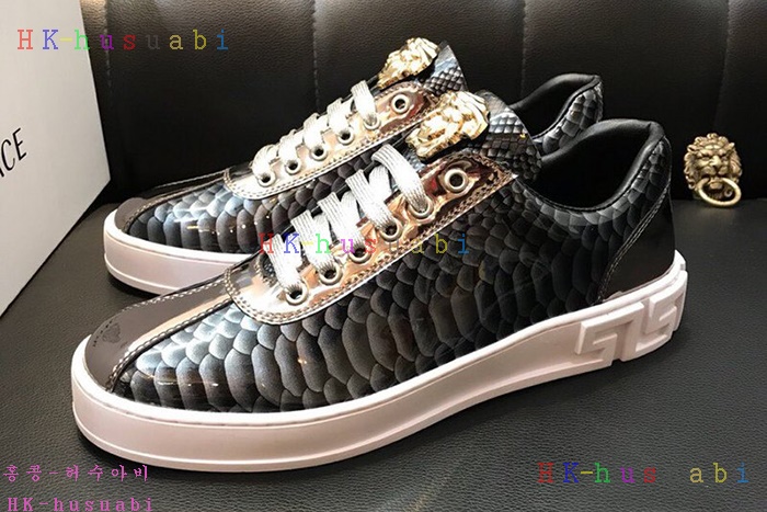 NEW 베르사체 남성용 신발 V 470048