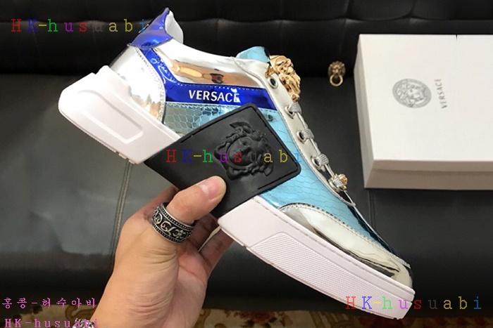 NEW 베르사체 남성용 신발 V 470052