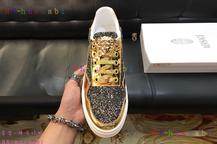 NEW 베르사체 남성용 신발 V 470053