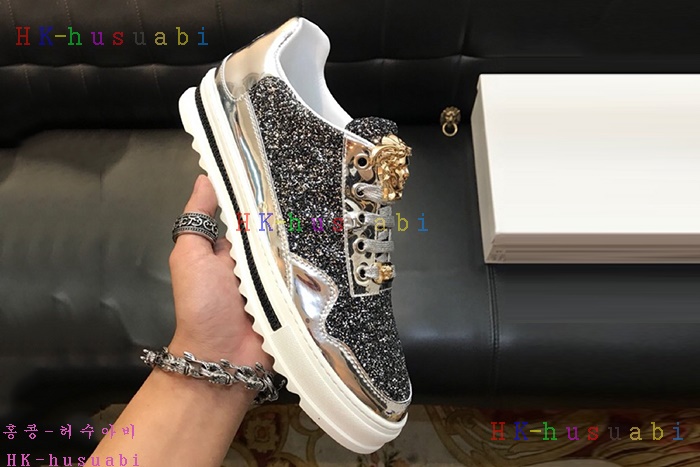 NEW 베르사체 남성용 신발 V 470054