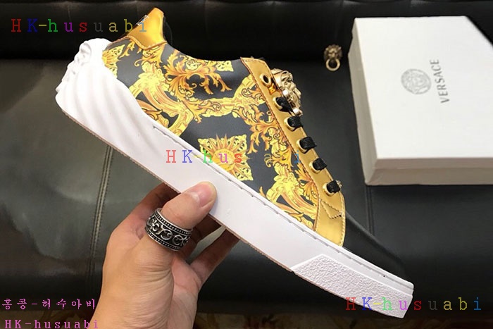 NEW 베르사체 남성용 신발 V 470066