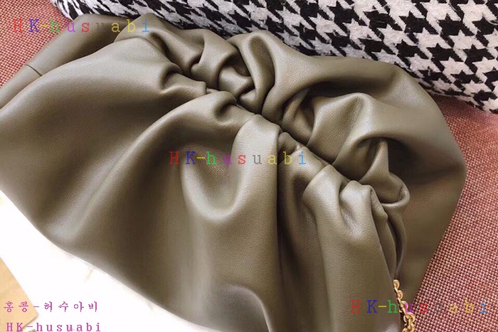 ★미러급★ 보테가베네타 버터 카프 파우치 BV 576227