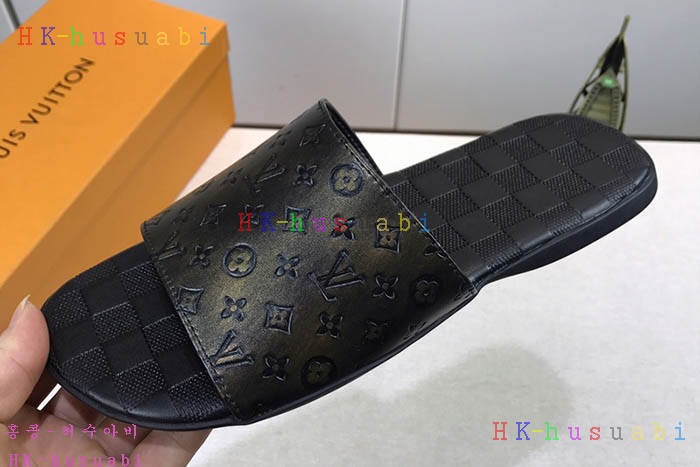 NEW 루이비통 남성용 슬리퍼 LV 945906