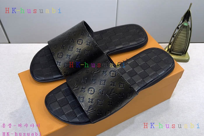 NEW 루이비통 남성용 슬리퍼 LV 945906