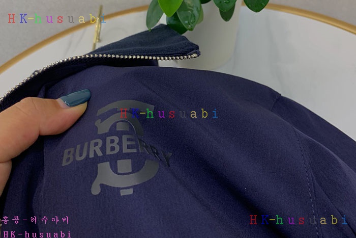 NEW 버버리 바람막이 신상  BB 744497