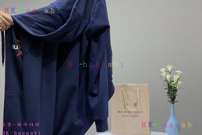 NEW 버버리 집업 신상  BB 744498