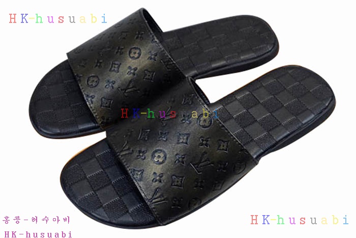 NEW 루이비통 남성용 슬리퍼 LV 945906