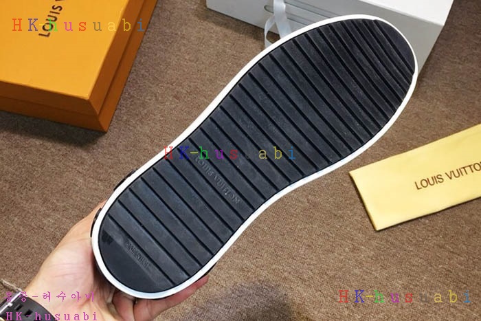 NEW 루이비통 남성용 신발 LV 247710
