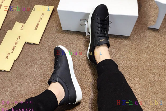 NEW 루이비통 남성용 신발 LV 247701