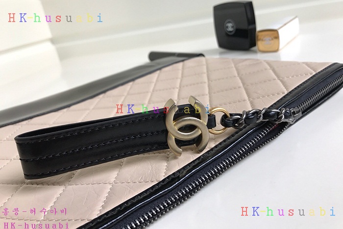 ★미러급★ 샤넬 가브리엘 클러치 A84287