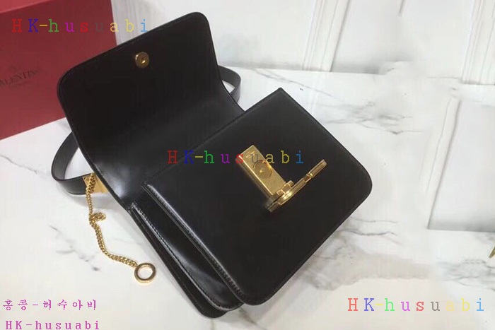 ★미러급★ 발렌티노 브링 체인백 신상 V 388401-7